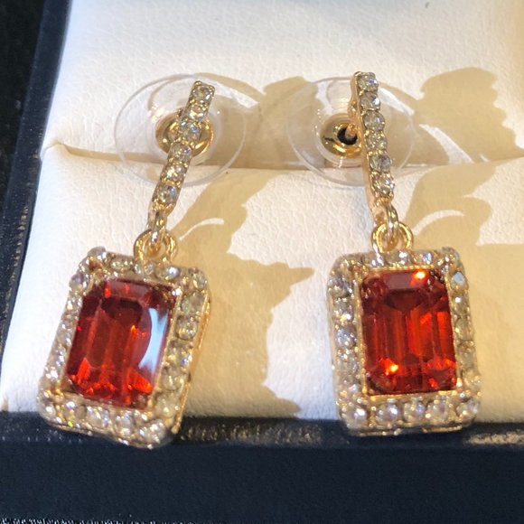 Hudson's Bay Orange Sparkle Earrings Capture The Joy of Spring. - Picture 4 of 4
